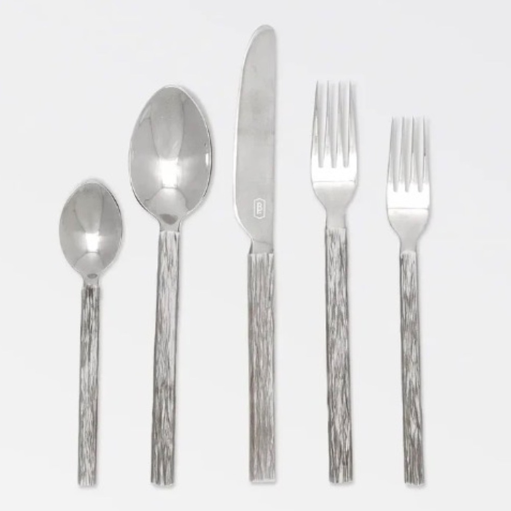 NWT Blue Pheasant Harrison Silver Faux Bois Flatware